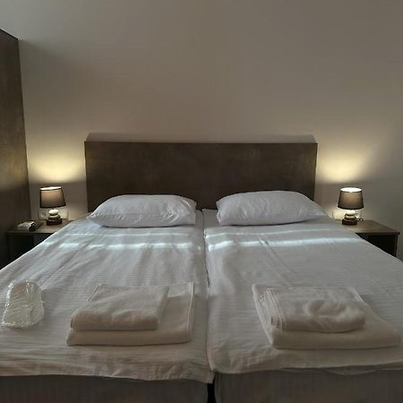 Hotel Bina N28 à Koutaïssi Extérieur photo