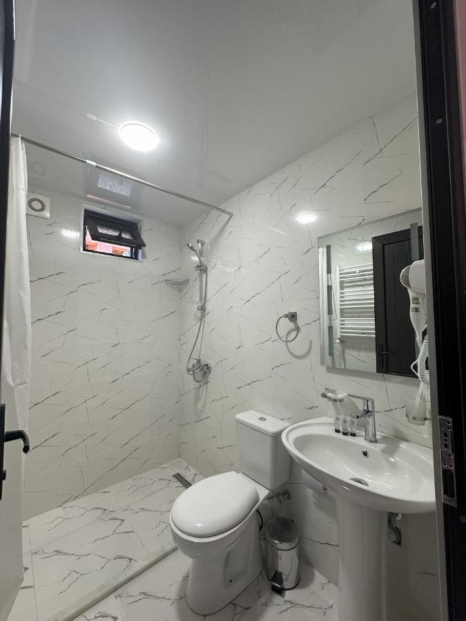 Hotel Bina N28 à Koutaïssi Extérieur photo
