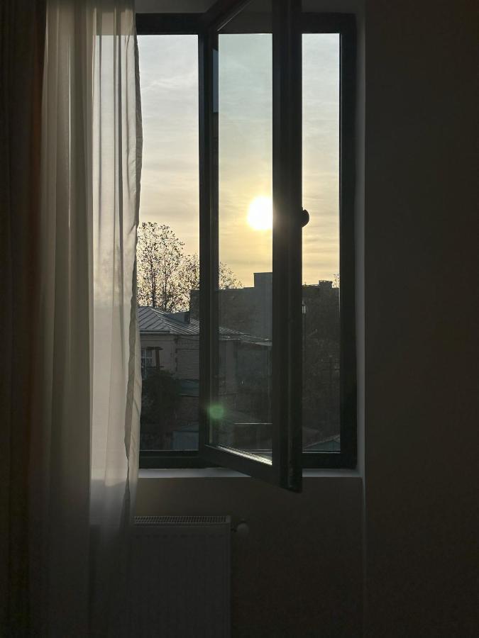 Hotel Bina N28 à Koutaïssi Extérieur photo