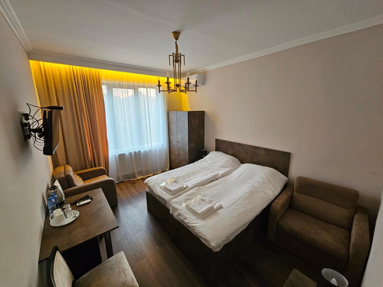 Hotel Bina N28 à Koutaïssi Extérieur photo