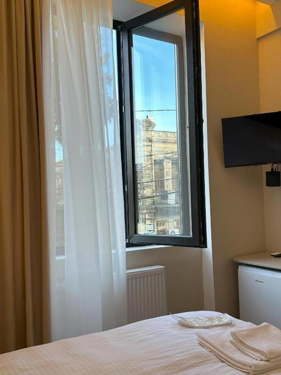 Hotel Bina N28 à Koutaïssi Extérieur photo
